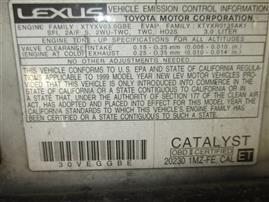 2000 LEXUS RX300, 3.0L AUTO 4WD , COLOR WHITE, STK Z15933